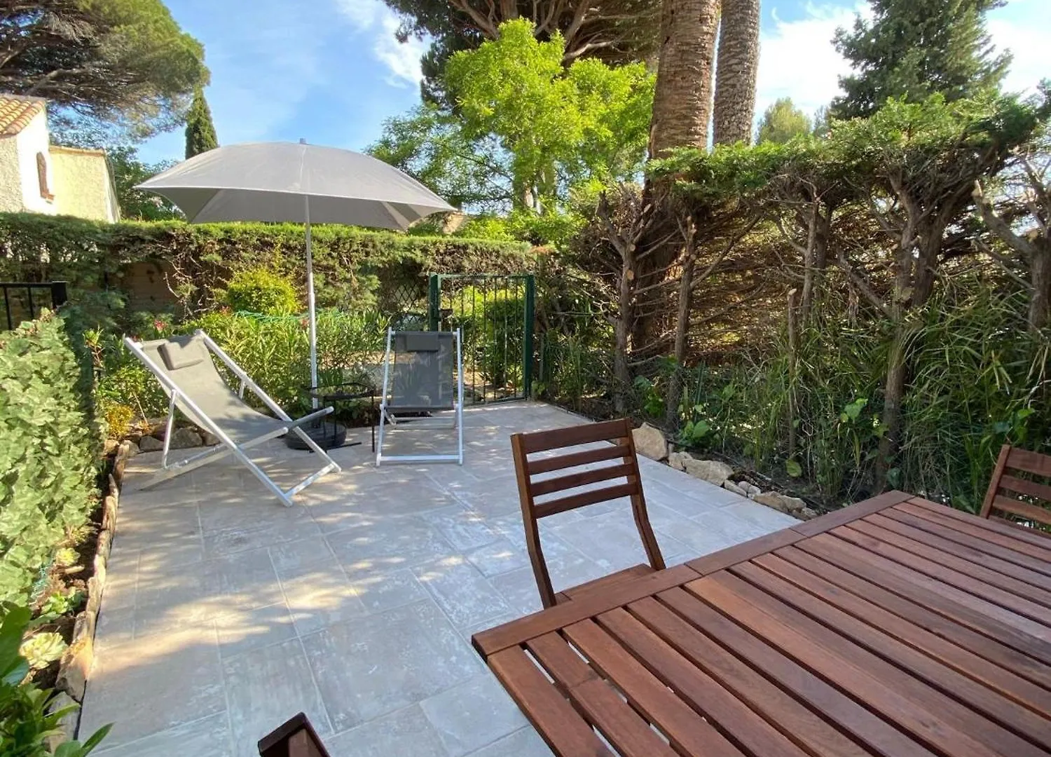 Les Jardins De La Mer - Calme - Terrasse - Parking - 200M De La Mer Les Lecques Apartment